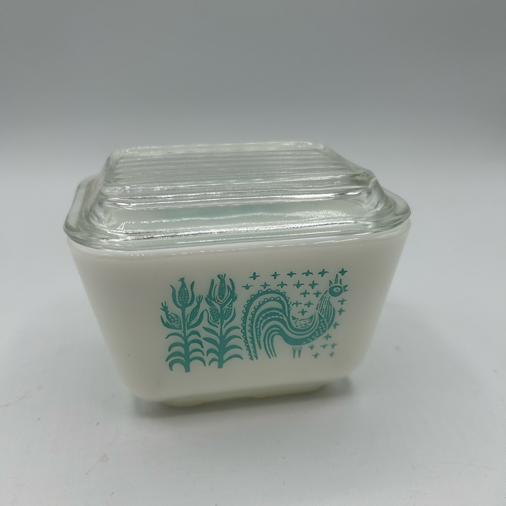 Vintage pyrex amish butterprint 1 1/2 cup dish